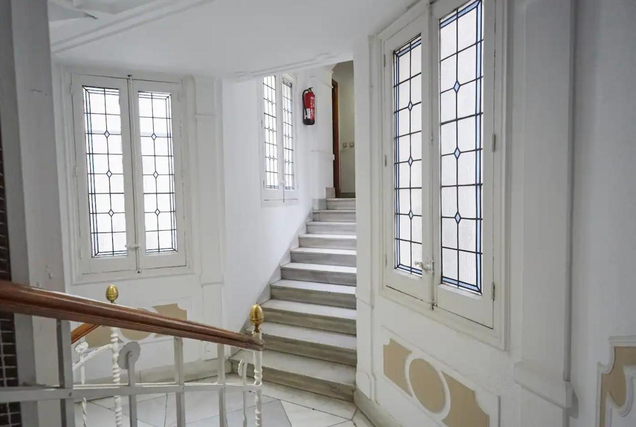 Apartamento V Alcalaretiro Ideal Parejas マドリード エクステリア 写真